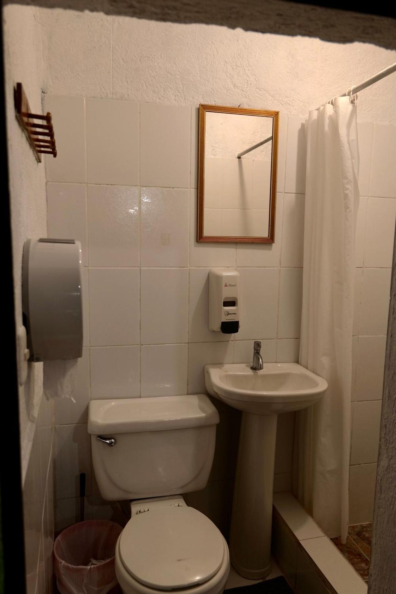 Wonderland Hostel Antigua Dış mekan fotoğraf